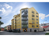 Pronájem prostorného bytu 3+kk v bytovém domě, Holečkova ulice, cena 29000 CZK / objekt / měsíc, nabízí 