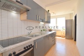 Prodej bytu 2+1 s lodžií, 67 m2, ul. Větrná, České Budějovice 2, cena 4990000 CZK / objekt, nabízí 