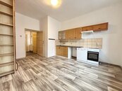 Pronájem bytu 2+1 55 m2, cena 12999 CZK / objekt / měsíc, nabízí RK Stejskal & Šandera