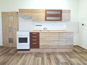 Pronájem prostorného částečně vybaveného bytu 2+kk (ca 51m2) u Igy, ul. Pekárenská, České Budějovice, cena 13000 CZK / objekt / měsíc, nabízí RK Stejskal & Šandera