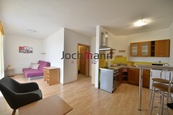 Pronájem, 1+kk s terasou, 36 m2, cena 10500 CZK / objekt / měsíc, nabízí Jochmann reality