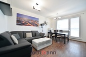 Pronájem, Byty 4+1, 85 m2 + lodžie - České Budějovice, cena 18000 CZK / objekt / měsíc, nabízí 