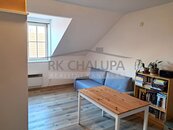 Pronájem zděného podkrovního bytu 1+kk, ul. J. Š. Baara, České Budějovice, 33 m2, cena 10500 CZK / objekt / měsíc, nabízí RK CHALUPA s.r.o.