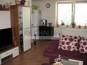 Pronájem zděného bytu 2+1, ul. Lidická tř., České Budějovice, 54 m2, zadní dvůr k Vltavě, cena 13990 CZK / objekt / měsíc, nabízí 
