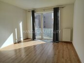 Pronájem nadstandardního bytu 3+kk (B.5.6) se dvěma balkony, rezidence DLOUHÁ LOUKA 2.etapa, cena 18000 CZK / objekt / měsíc, nabízí HANZLÍKOVÁ REALITY s.r.o.