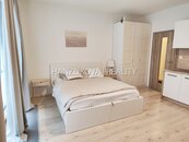 Pronájem novostavby bytu 1+kk s balkonem, byt B.6.10, rezidence DLOUHÁ LOUKA 2.etapa, cena 11000 CZK / objekt / měsíc, nabízí HANZLÍKOVÁ REALITY s.r.o.