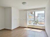 Pronájem bytu 2+kk (č.15) B. Smetany, cena 13000 CZK / objekt / měsíc, nabízí 