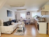 Pronájem podkrovního bytu 2+kk , ul. Chelčického, cena 12000 CZK / objekt / měsíc, nabízí 