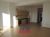 Pronájem světlého bytu 2+kk s balkónem, ulice Štítného, České Budějovice, cena 13500 CZK / objekt / měsíc, nabízí 