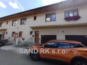 Ubytování (2 pokoje), cena 5000 CZK / objekt / měsíc, nabízí