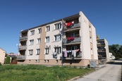 Zrekonstruovaný byt 3+kk s parkovacím místem v Ševětíně, Zahradní ulice, cena 14500 CZK / objekt / měsíc, nabízí 
